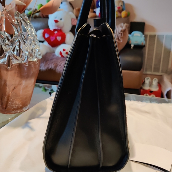 Gorgeous Love Moschino handbag - Picture 3 of 7